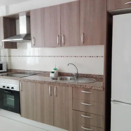 Apartment Fuer 3 Personen Und 1 Kind In Adeje